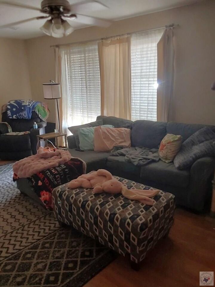 Property Photo:  805 Houston St/Fm 74  TX 75572 