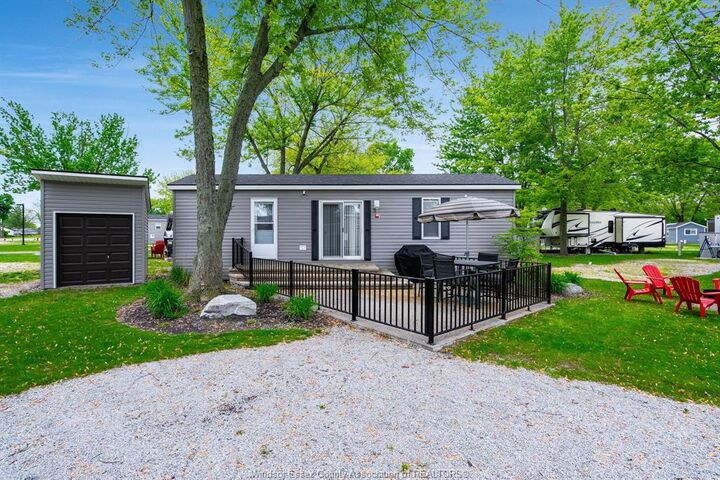 981 County Rd 2 522 — photo 1