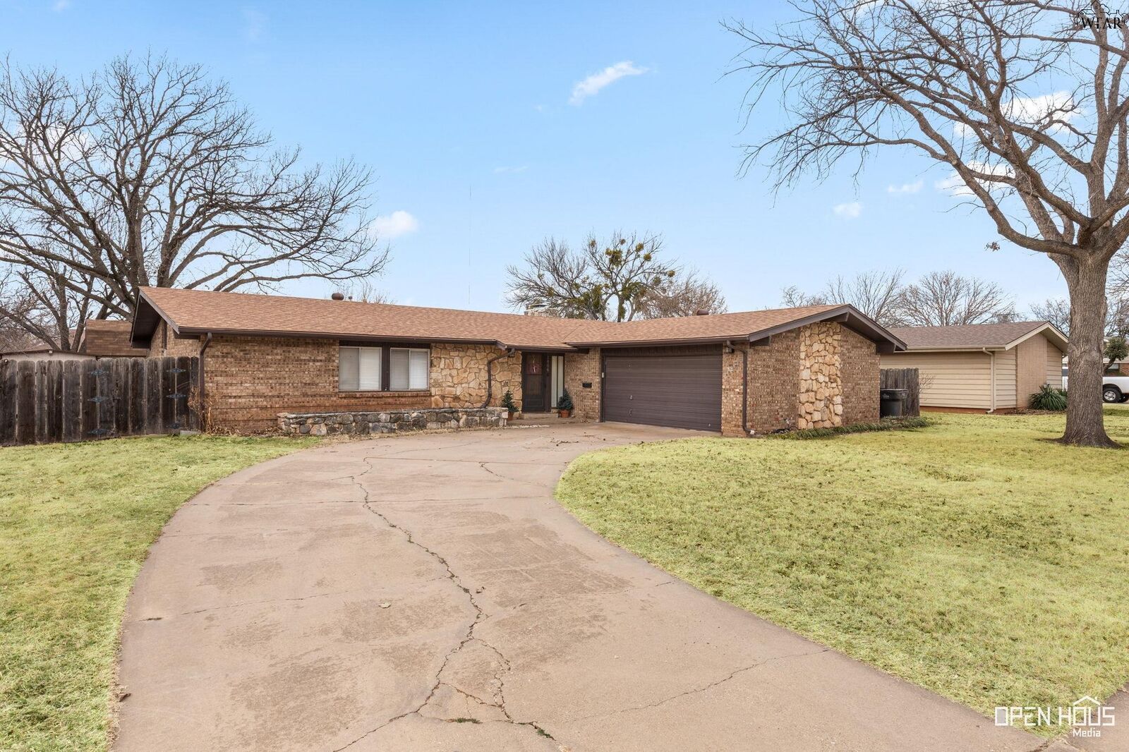 Property Photo:  2806 Compton Road  TX 76309 