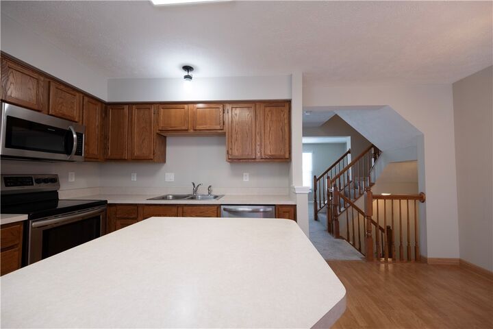 Property Photo:  2785 Drake Ct  PA 15044 