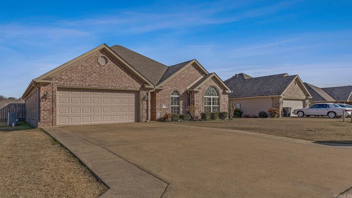Property Photo: 6044 Prairie Meadows Drive AR 72404