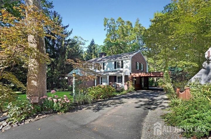 Property Photo:  21 Garden Terrace  NJ 08850 