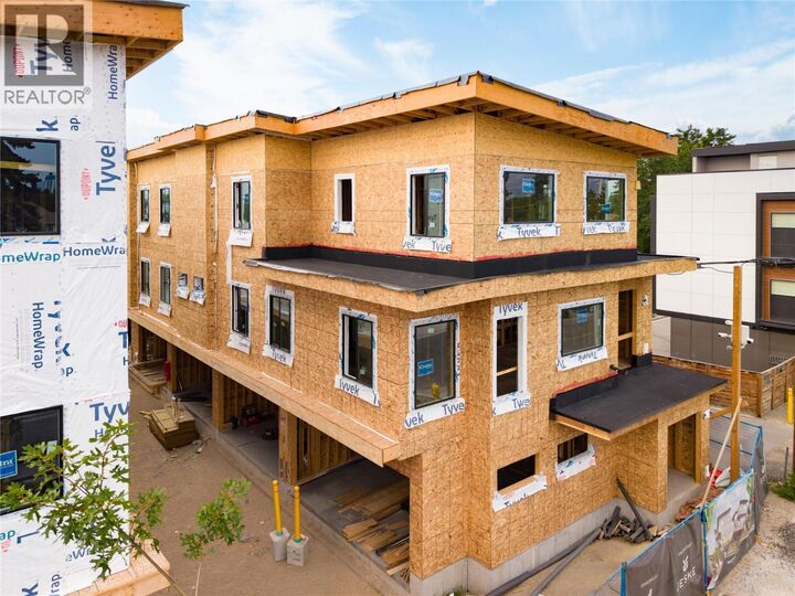 Property Photo: 743 Morrison Avenue 5 BC V1Y 5E5