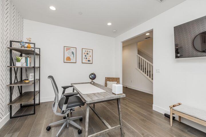 Property Photo:  242 Bolt Ct  CA 94544 