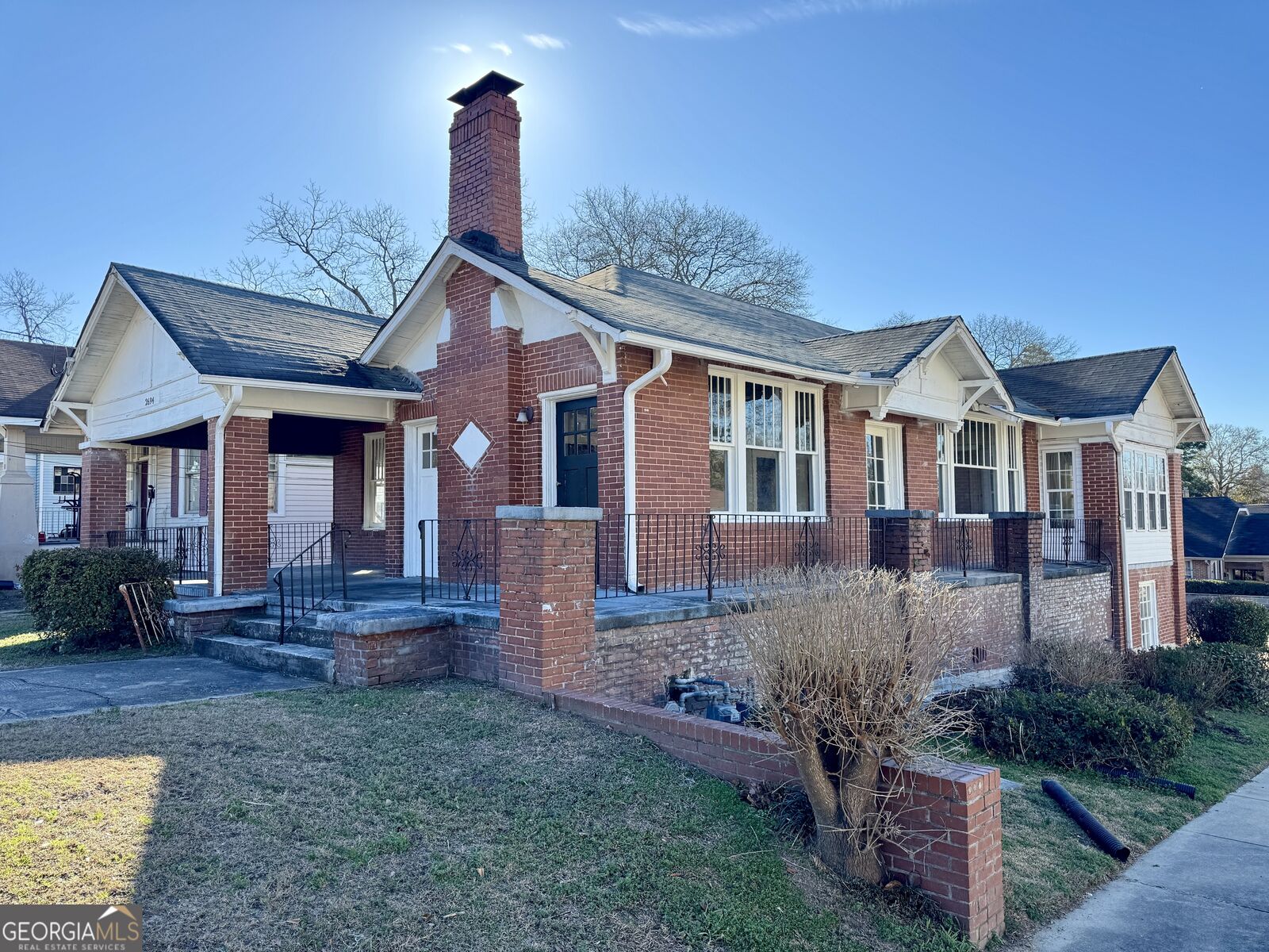 Property Photo: 2694 Cherokee Avenue GA 31204