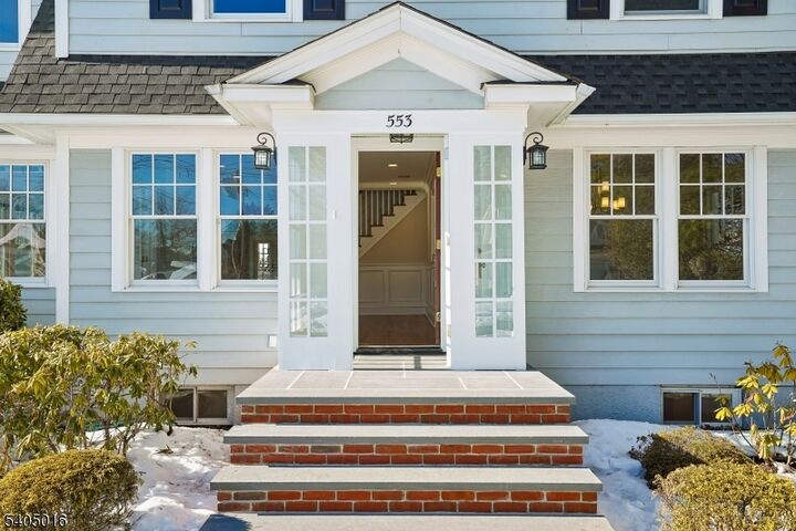 Property Photo:  553 Parkview Ave  NJ 07090 