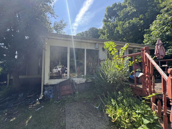 Property Photo:  1905 Crescent Rd  WV 25302 