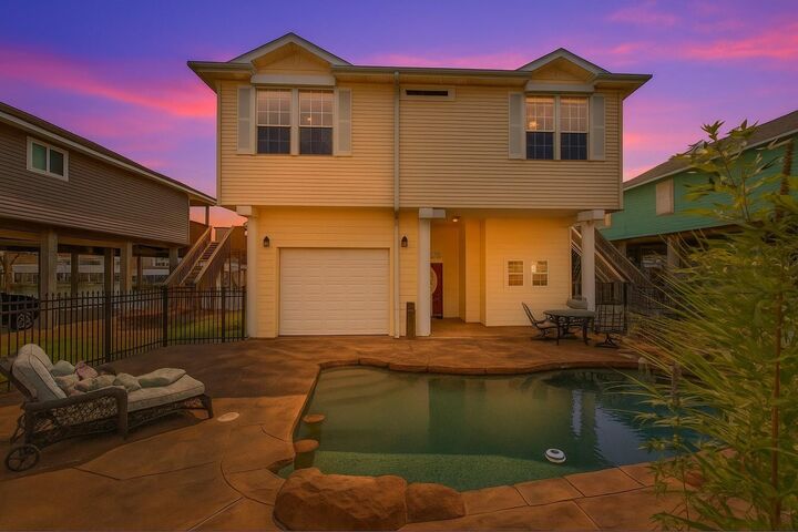 Property Photo:  1323 Wahini Street  TX 77554 