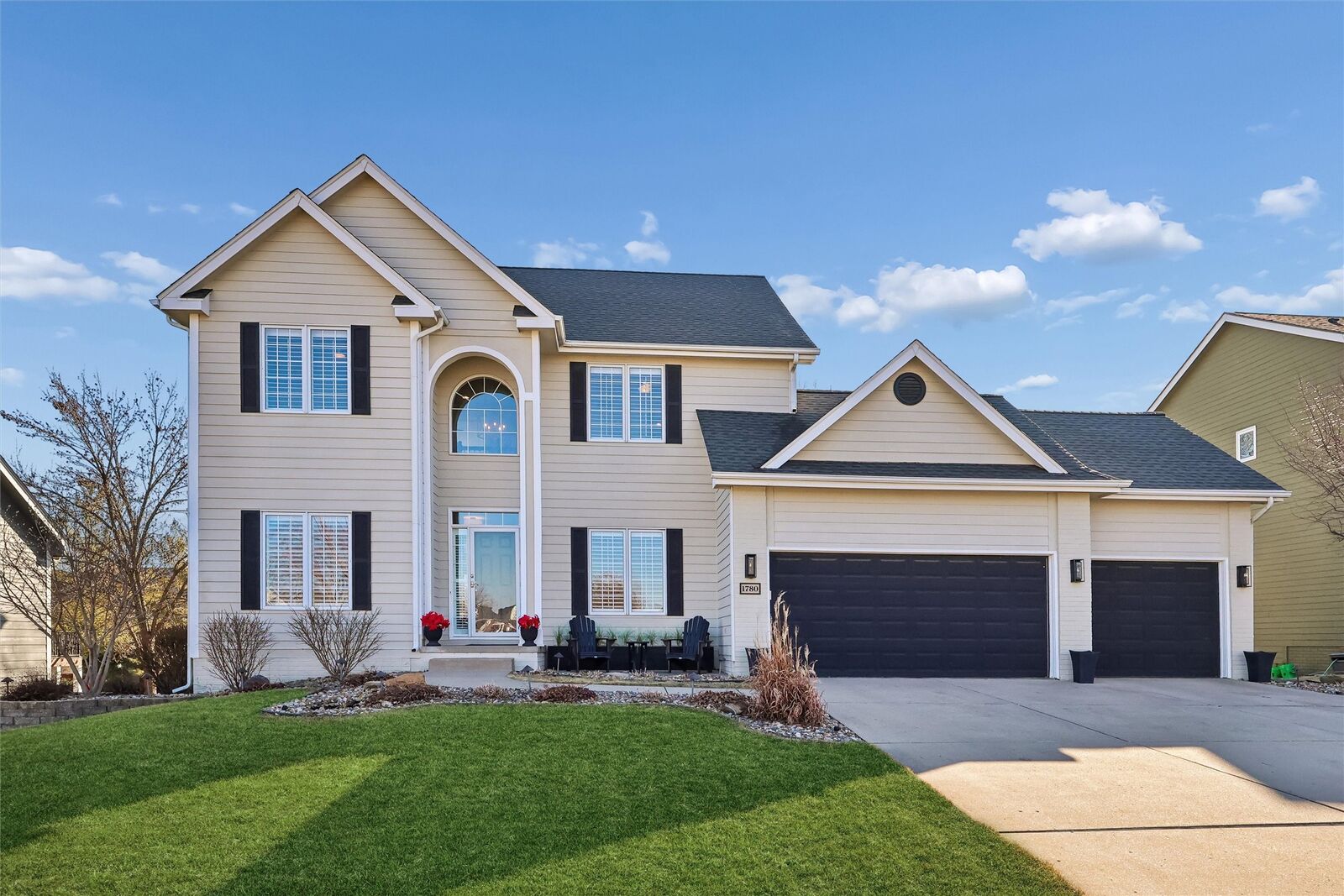 Property Photo:  1780 SE Olson Drive  IA 50263 