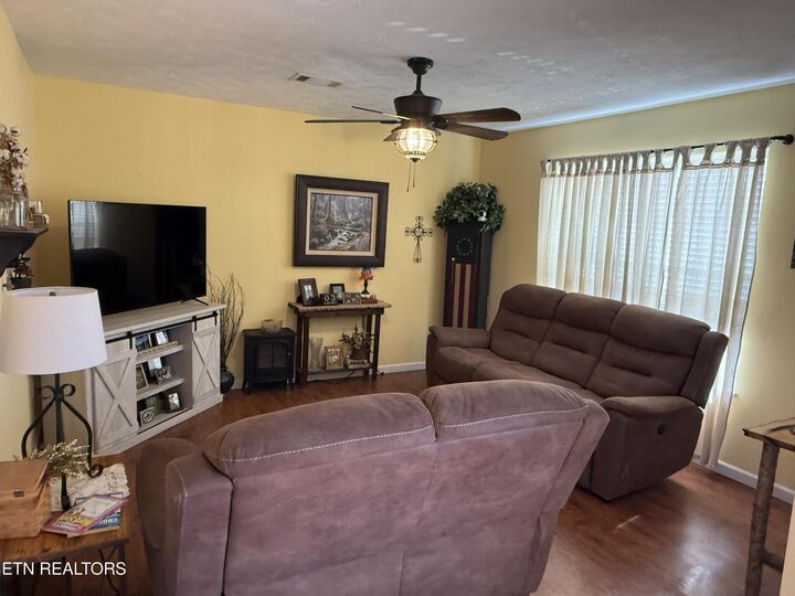 Property Photo:  1725 Watauga St  TN 37876 