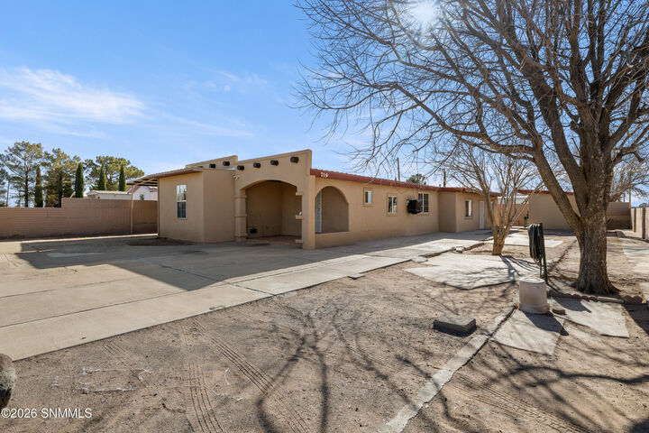 Property Photo:  719 N Zinc Street  NM 88030 