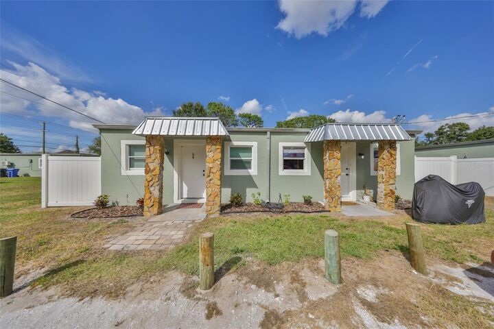 Property Photo:  11708 Balm Riverview Road  FL 33569 