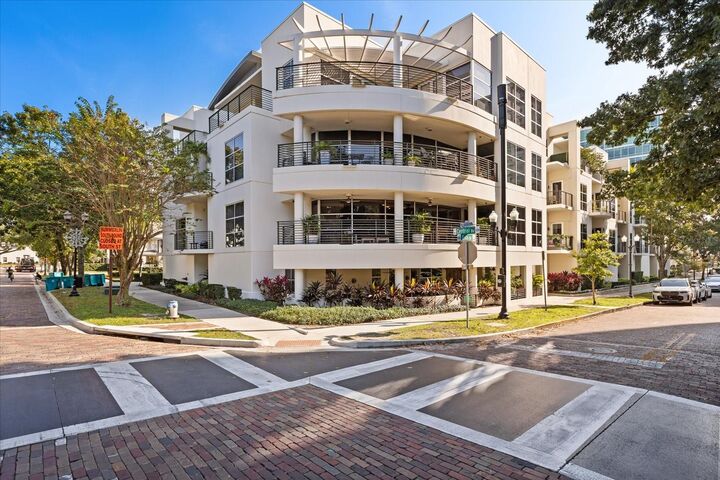 Property Photo: 1 S Eola Drive 3 FL 32801