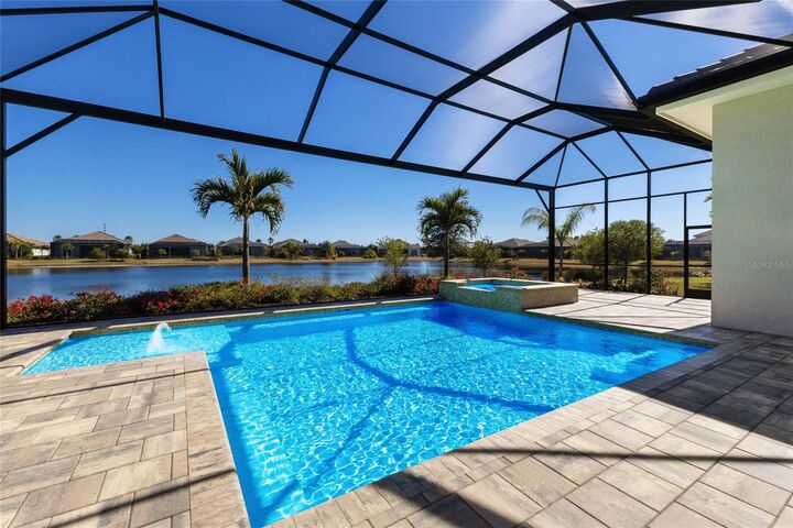 Property Photo:  8249 Pavia Way  FL 34202 