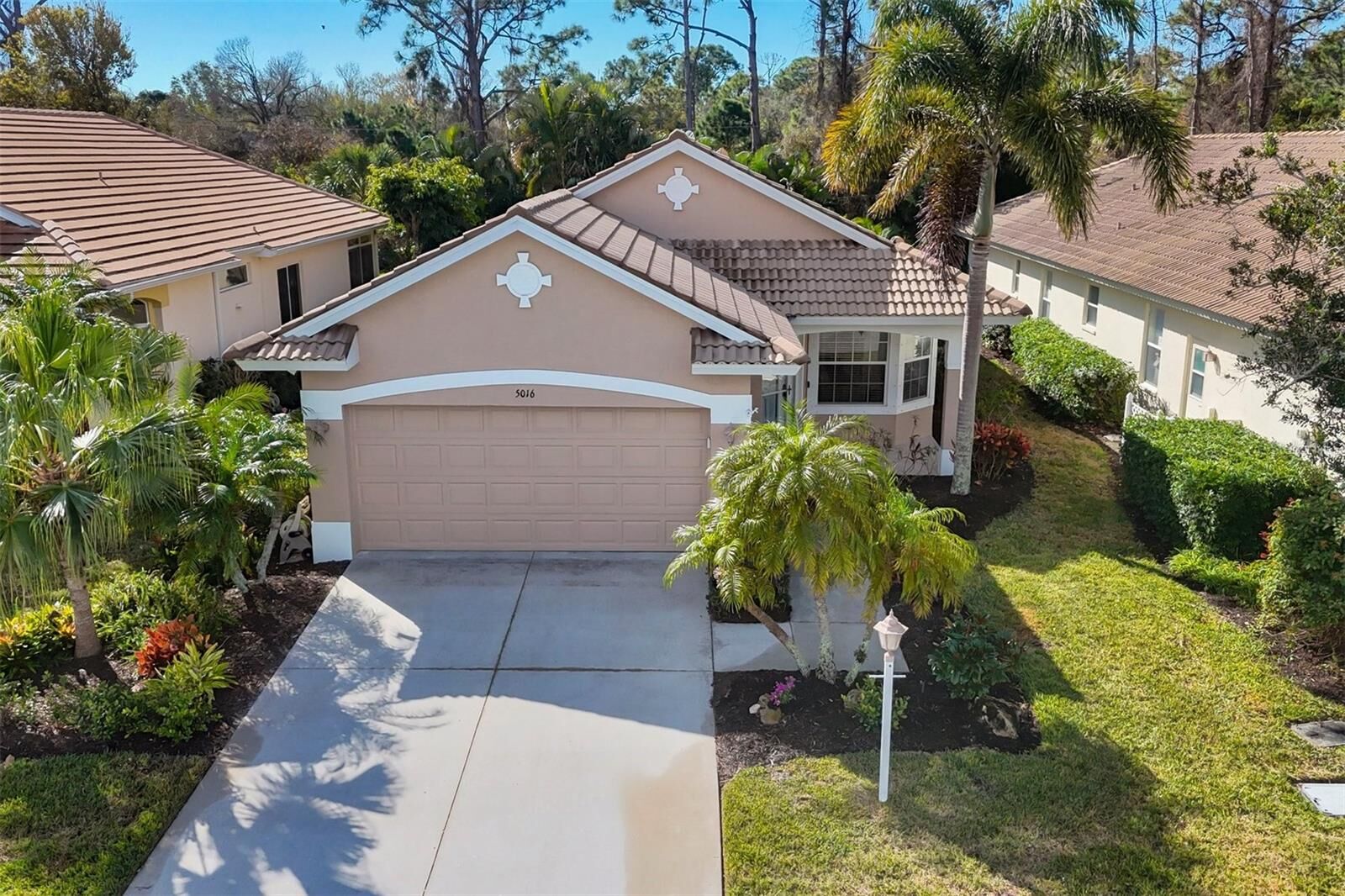 Property Photo: 5016 E Seagrass Drive FL 34293