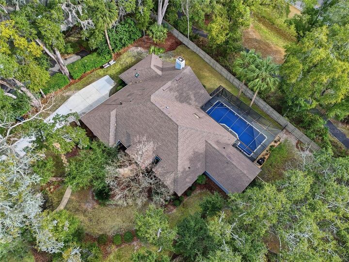 Property Photo: 4235 SW 91st Drive FL 32608