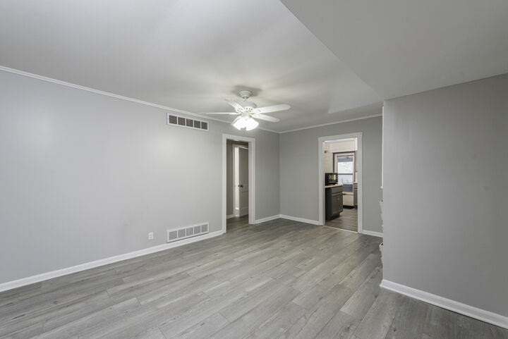 Property Photo:  510 Forest Glen Drive  IL 60073 