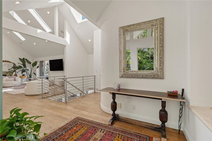 Property Photo:  2127 Kress Street  CA 90046 