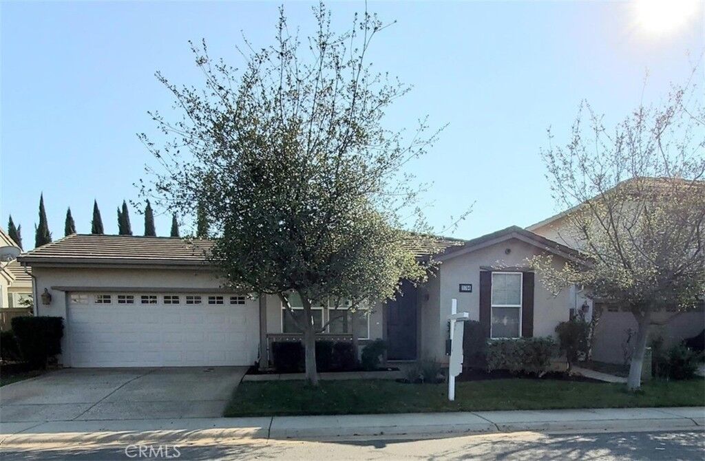 Property Photo:  11704 Village Pond Way  CA 95742 