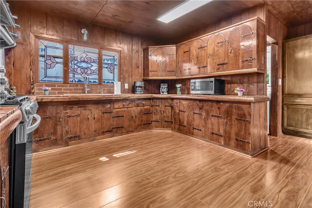 Property Photo:  1434 N Genesee Avenue  CA 90046 