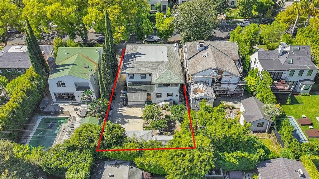 Property Photo:  1434 N Genesee Avenue  CA 90046 