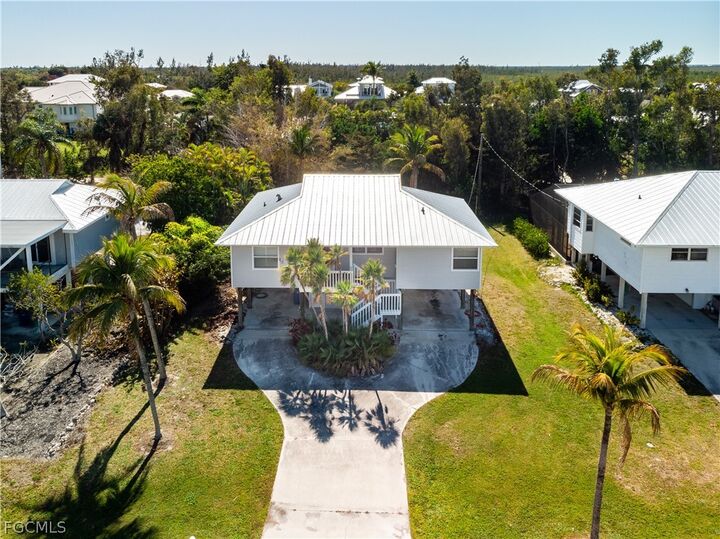 Property Photo:  7947 Gabion Court  FL 33922 