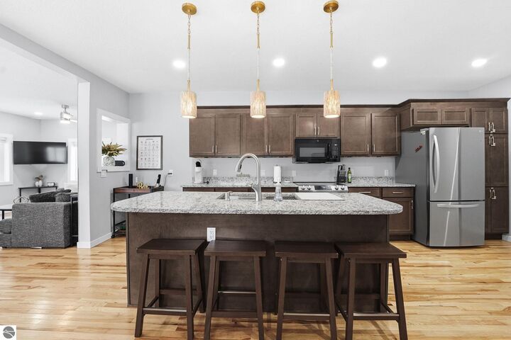 Property Photo:  7786 E State  MI 49622 