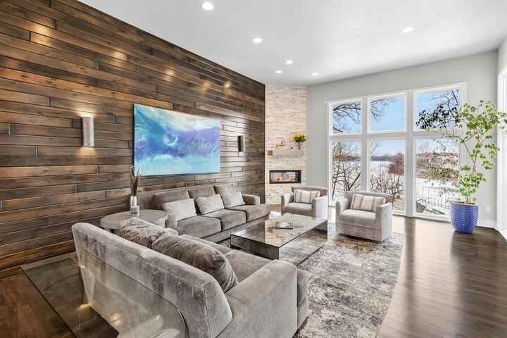 Property Photo:  21150 Excelsior Boulevard  MN 55331 