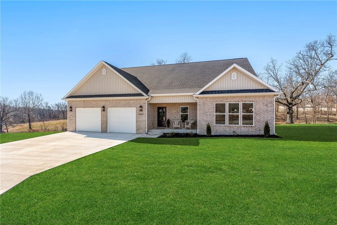 Property Photo:  10101 Raindrop Lane  AR 72736 