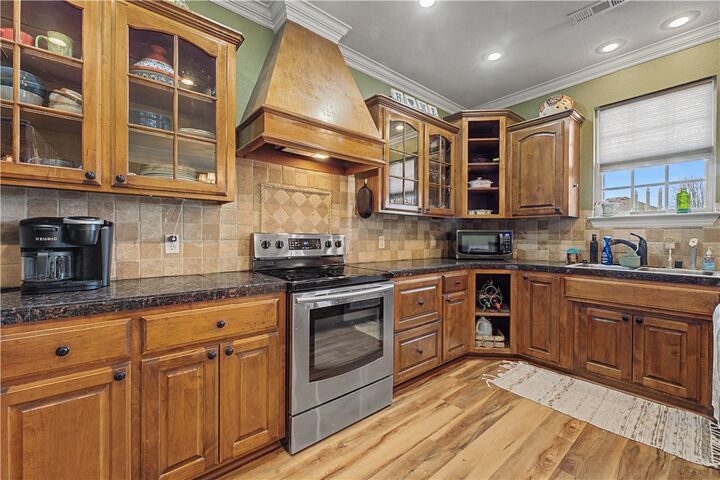 Property Photo:  484 N Rocky Crossing  AR 72704 