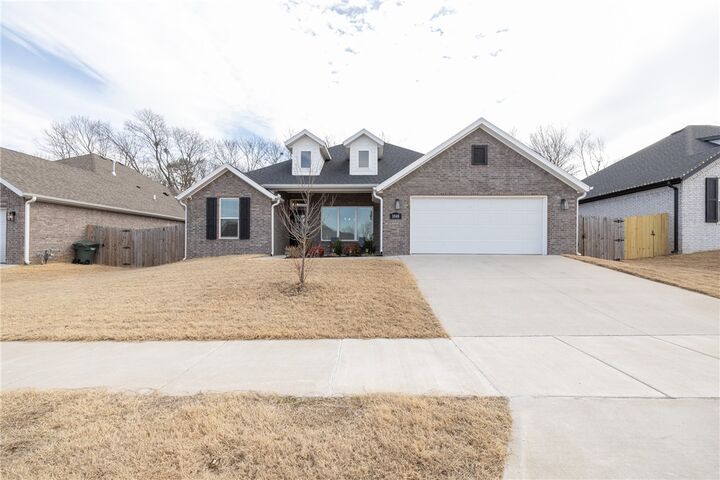 Property Photo:  1048 S Xavier Bend  AR 72701 