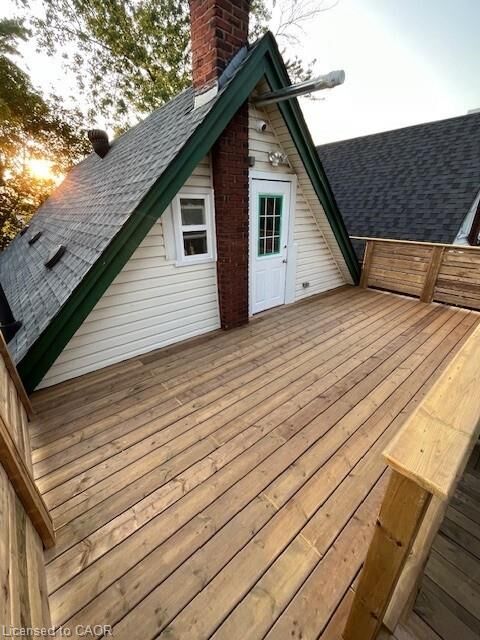 Property Photo: 27 Strathcona Avenue S 3 ON L8P 4J1