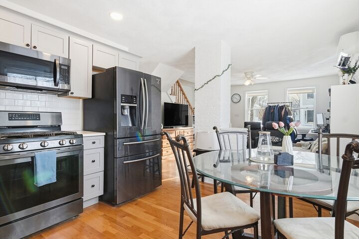 Property Photo:  166 Franklin Street 1  MA 02474 