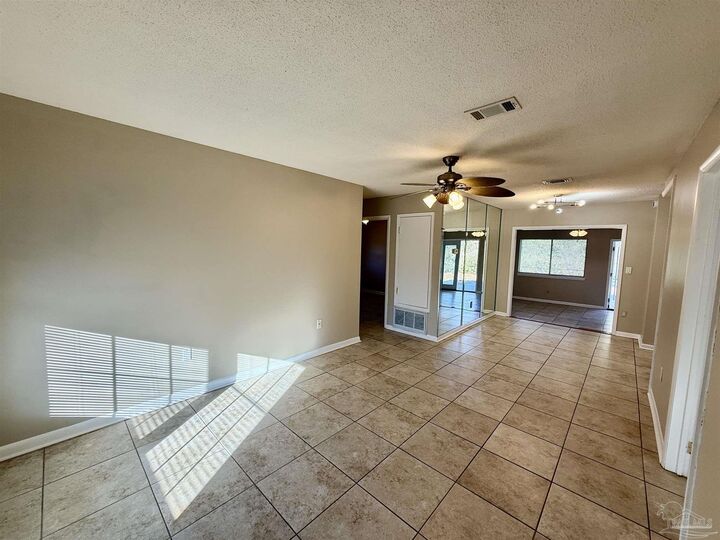Property Photo:  540 El Matador Trl  FL 32506 