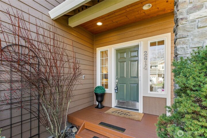 Property Photo:  2614  145th Street SW  WA 98087 