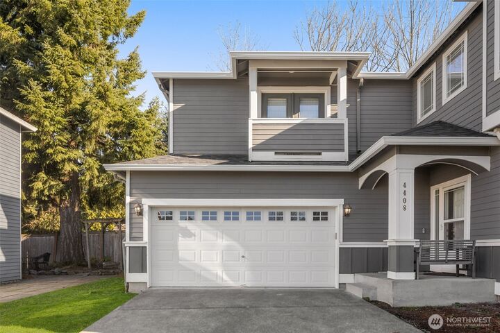 Property Photo:  4408  221st Place SW  WA 98043 