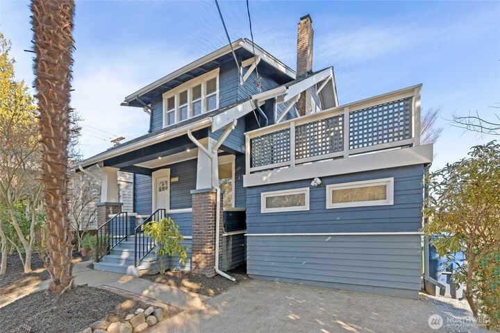 Property Photo: 4228 Eastern Avenue N WA 98103