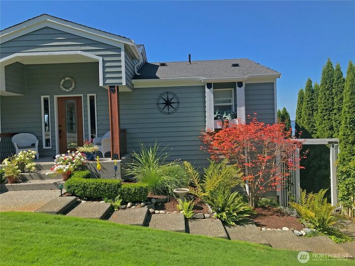 Property Photo: 662 Gladstone Drive WA 98282
