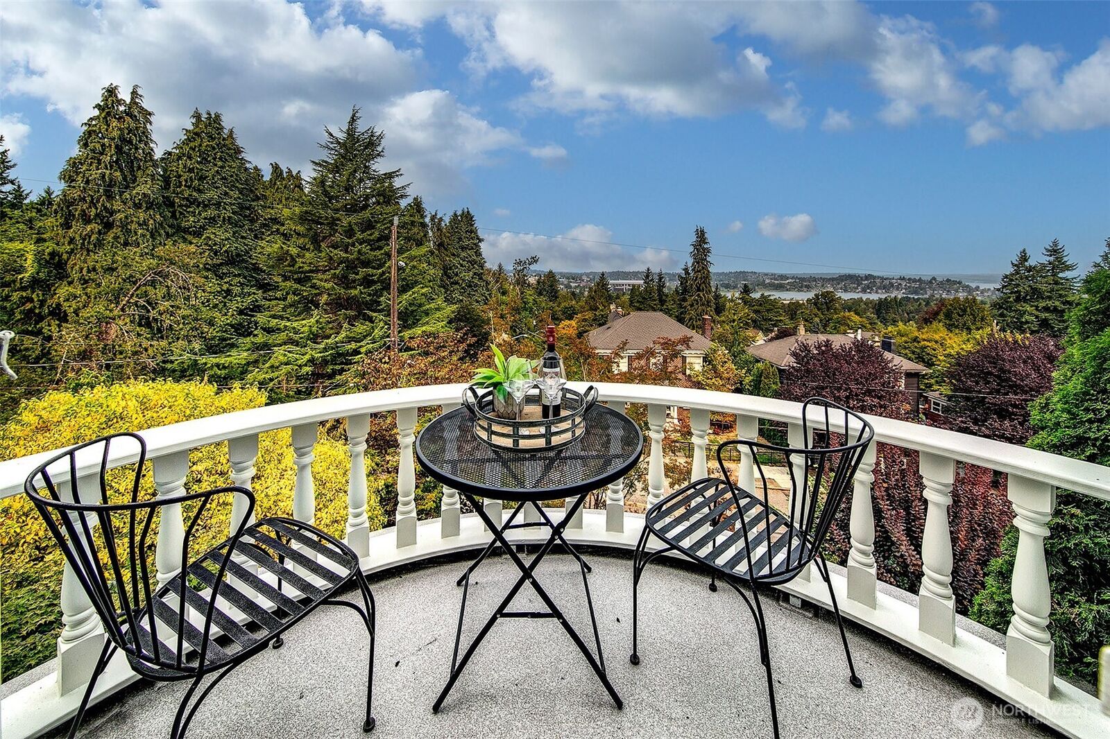 Property Photo:  1939 E Crescent Drive  WA 98112 