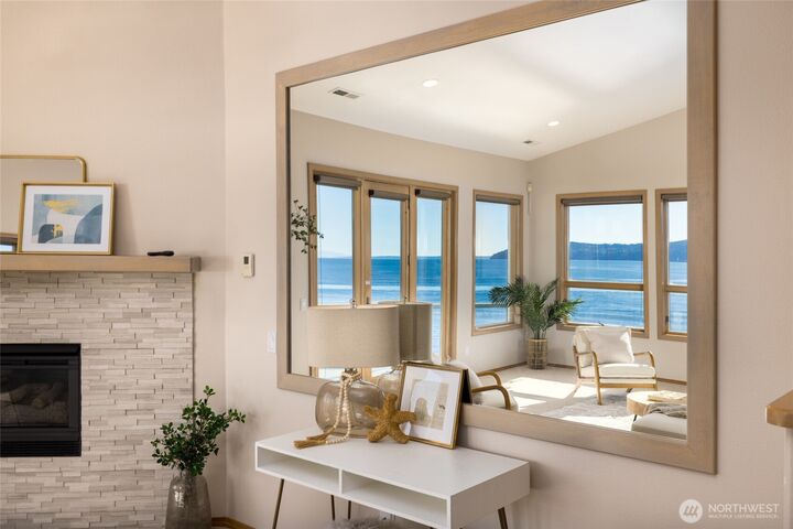 Property Photo:  2401  Skyline Way 203 E.  WA 98221 