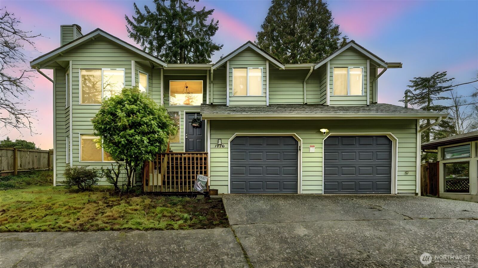 Property Photo:  7910 E Glen Drive  WA 98203 