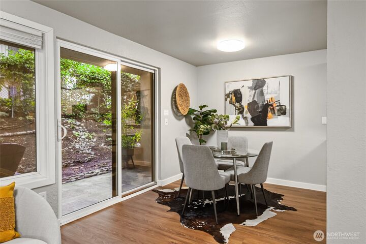 Property Photo:  12527 NE 117th Place F5  WA 98034 