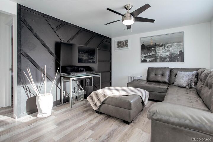 Property Photo:  3113 W Jefferson Avenue  CO 80110 