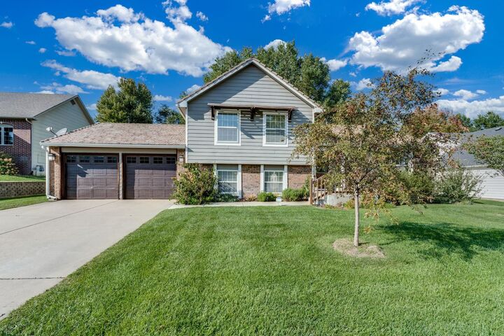 Property Photo:  14010 E Bayley Cir  KS 67230 