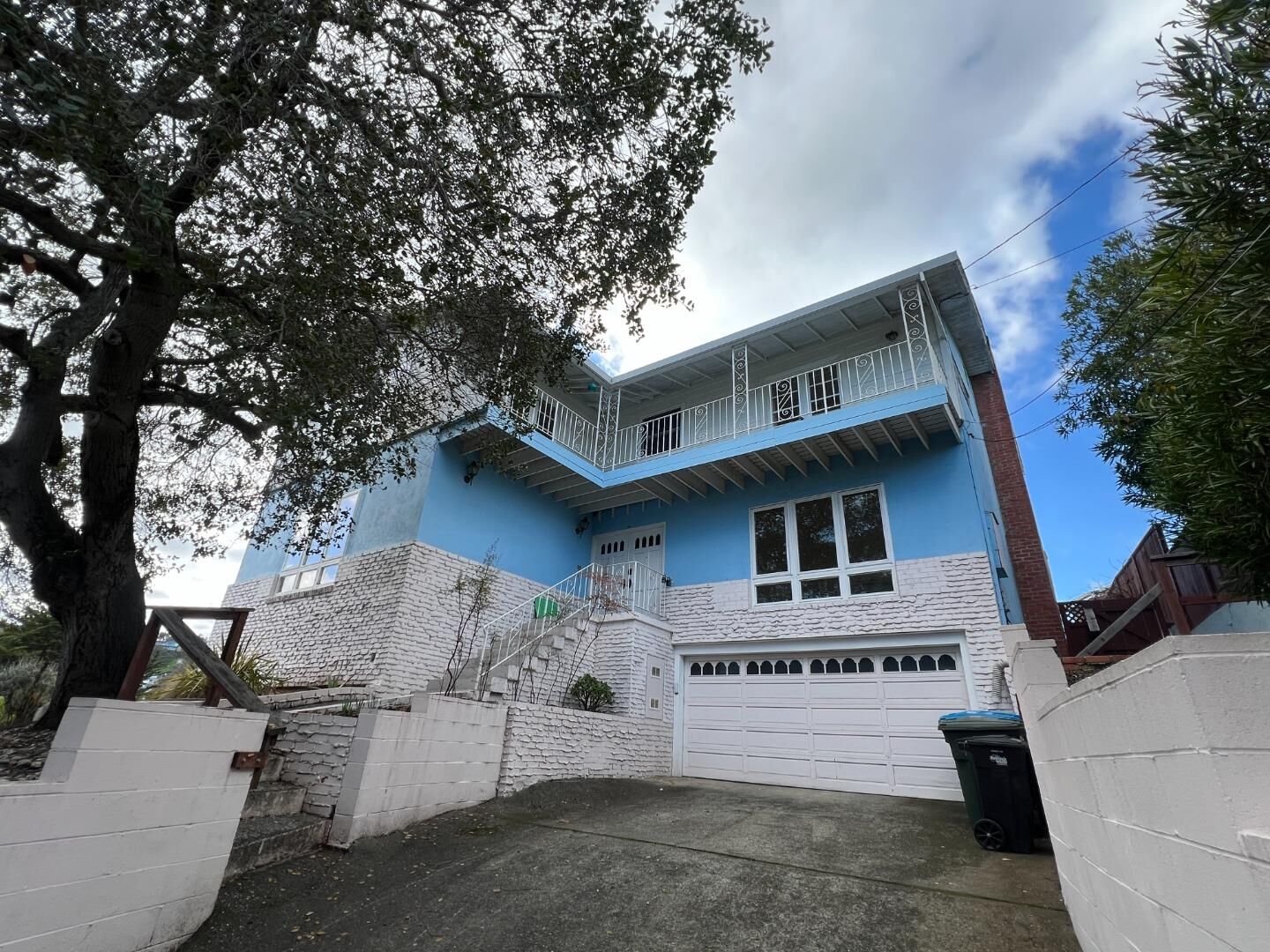 Property Photo:  444 Hillcrest Road  CA 94070 