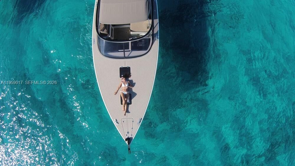 Property Photo:  17111 Biscayne Blvd 706  FL 33160 