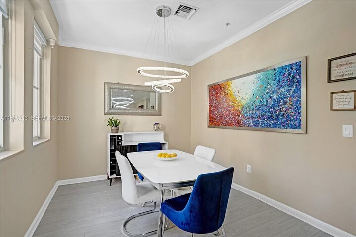 Property Photo:  2925 NW 126th Ave 301-1  FL 33323 