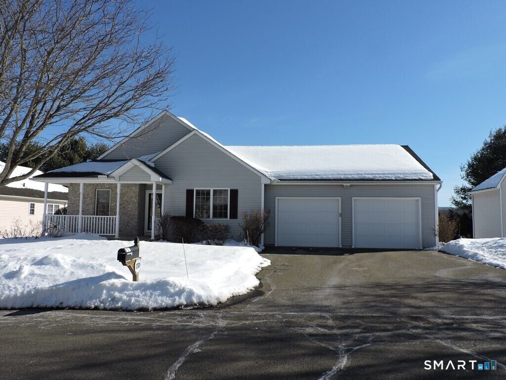 Property Photo:  37 Vista View Lane 37  CT 06066 