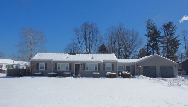 Property Photo:  27 Shawnee  OH 45601 