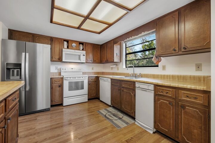 Property Photo:  2288 Hampshire Way  FL 32309 